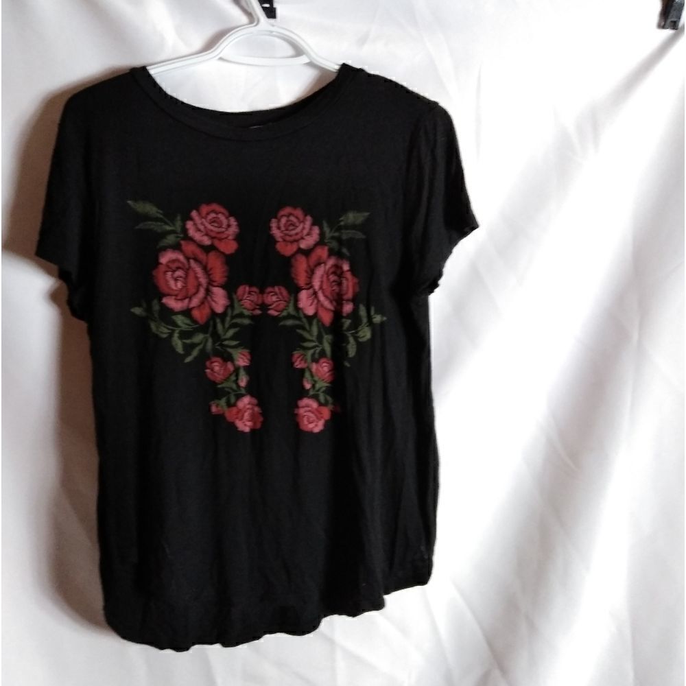 Dirtee laundry tee  
